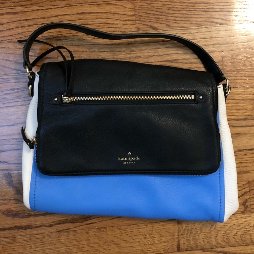 Adorable Kate spade blue black & white bag